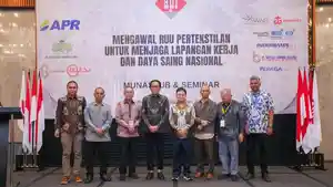 Wakil-Menteri-Perindustrian-Faisol-Riza-hadir-dalam-rangkaian-agenda-Munas-API-2025.jpg