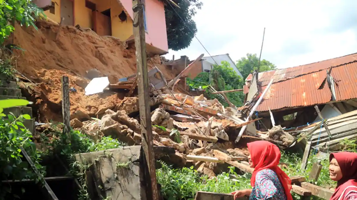 BNPB Bangun Sistem Peringatan Dini Longsor di 24 Lokasi