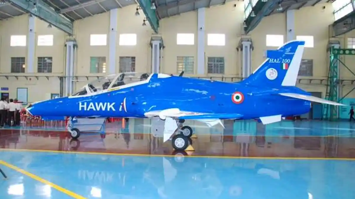 Angkatan Bersenjata India Lakukan Upgrade Mandiri Pesawat Hawk-i