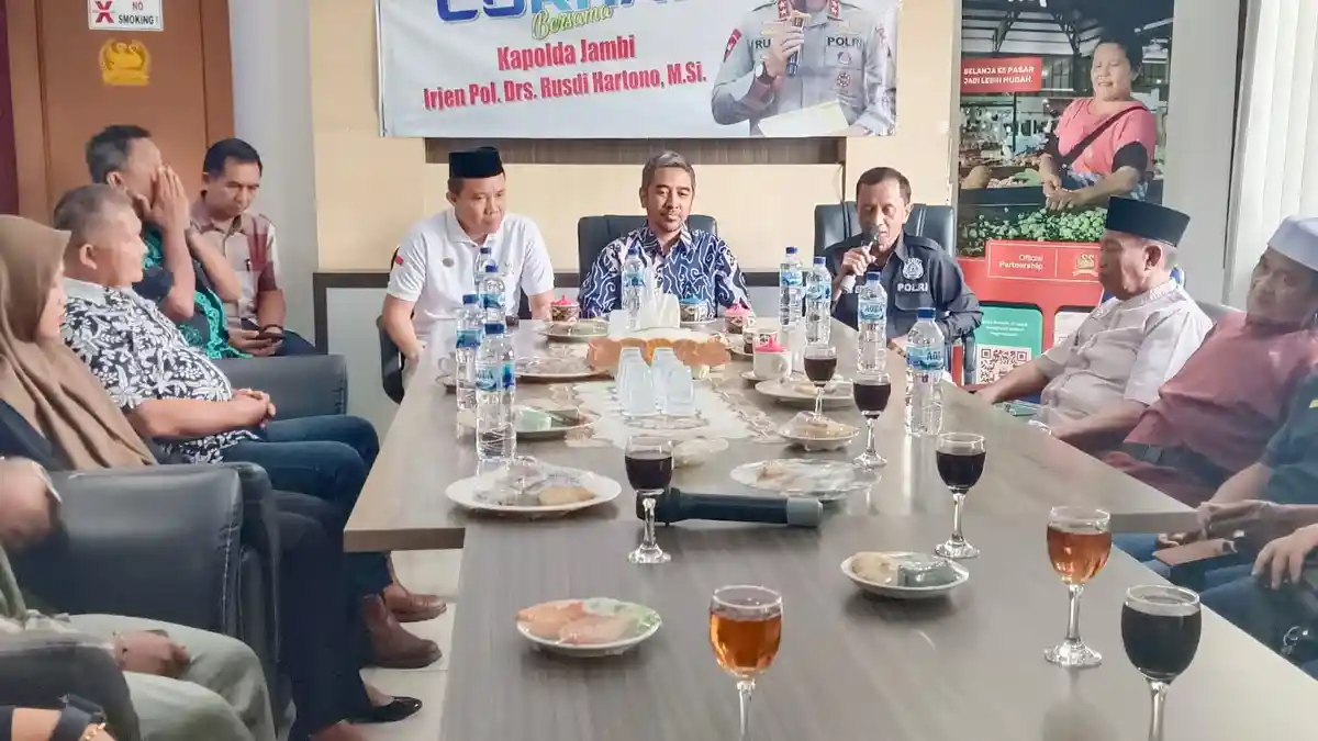 Dengar Curahan Hati Masyarakat, Polda Jambi Gelar Jumat Curhat di PasarAngso Duo
