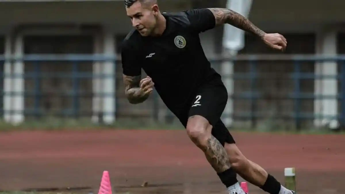 Bek PSS Sleman Janjikan Perlawanan Sengit Lawan Persib Bandung di Semifinal Piala Menpora