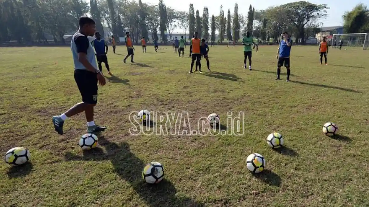 Persebaya Surabaya Punya Waktu Sebulan Datangkan Pelatih Baru Berlisensi A AFC