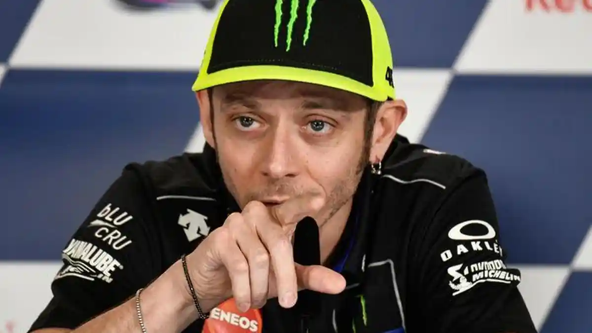 Valentino Rossi Senang Hanya Terpaut Sembilan Poin dengan Marc Marquez