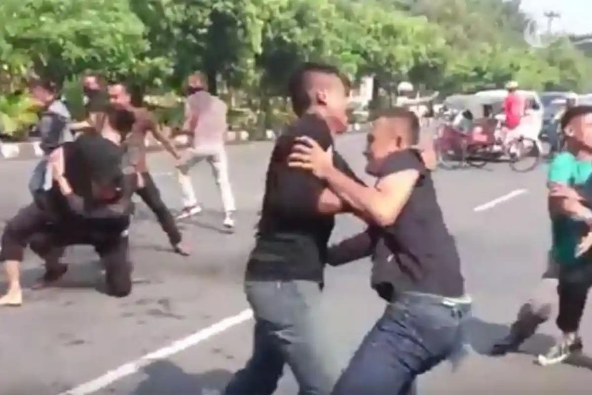 Polisi: Hoax Sweeping Plat Bone, Soppeng, Wajo (DW) di Jalan Perintis oleh Mahasiswa Palopo