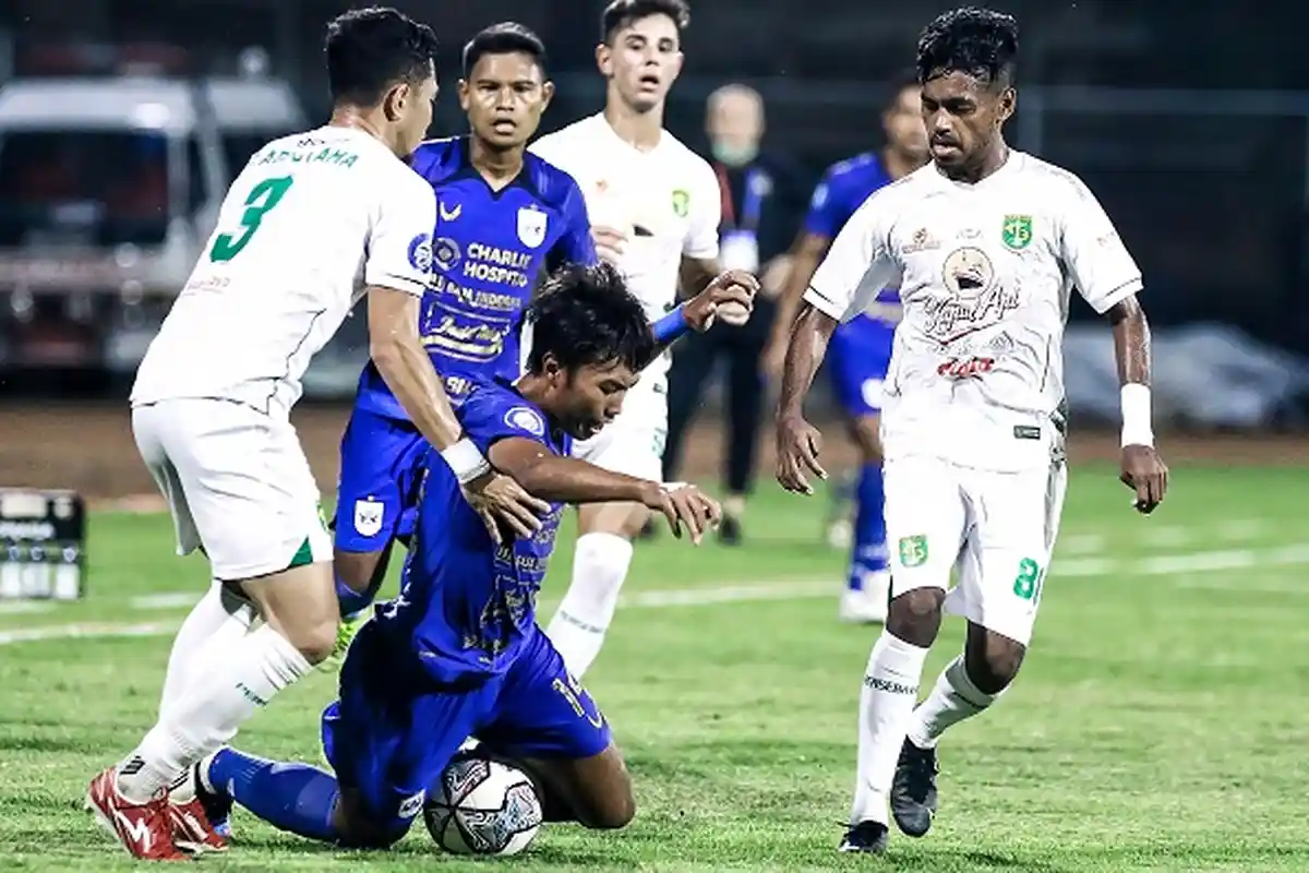 Prediksi Line Up Persebaya Vs PSIS: 3 Playmaker untuk Sokong Andreas Ado