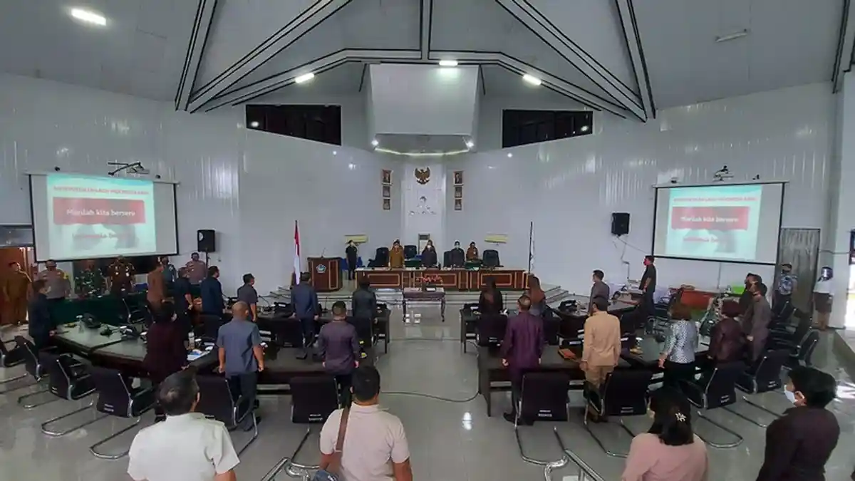 Anggota DPRD Bitung Terima Aspirasi Terkait Kantor Lurah yang Memprihatinkan