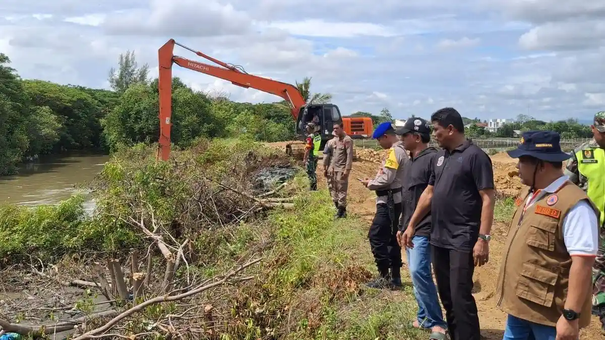 5 Beko Dikerahkan Tangani Dampak Banjir di Pidie, Normalisasi Krueng Teukah dan Tangani Jalan