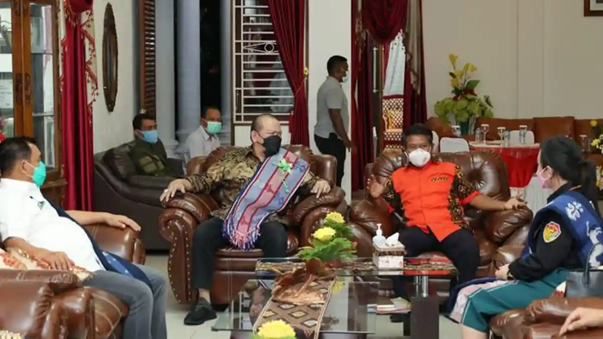 Ketua DPD RI Bicara Bangun Ekonomi Desa, Bupati Sumba Barat Daya Sampaikan 6 Program