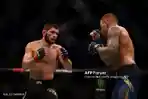 khabib-nurmagomedov-saat-melawan-dustin-poirier.jpg