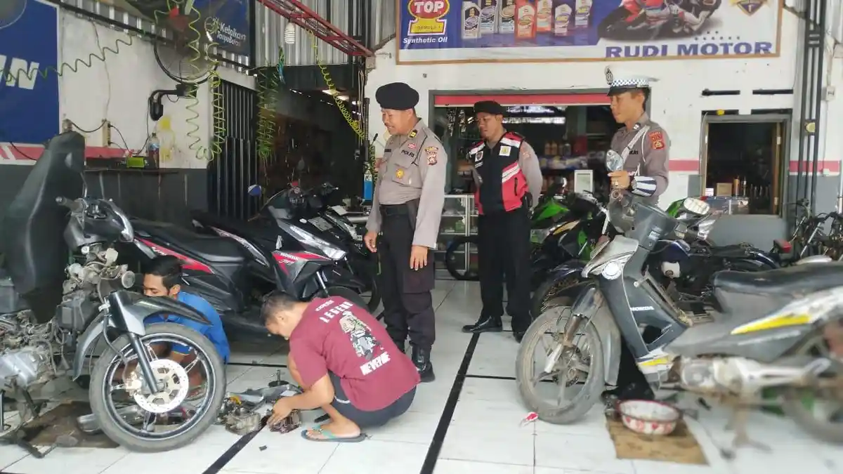 Upaya Minimalisir Trek-trekan dan Balap Liar! Polisi Datangi Bengkel Tempat Modifikasi Sepeda Motor