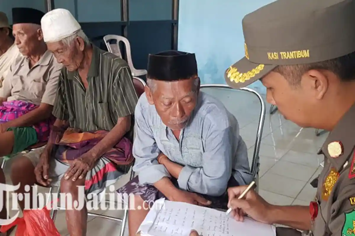 4 Pengemis Kena Razia Satpol PP Sumenep, Terungkap Segini Ini Uang yang Dihasilkan Tiap Hari