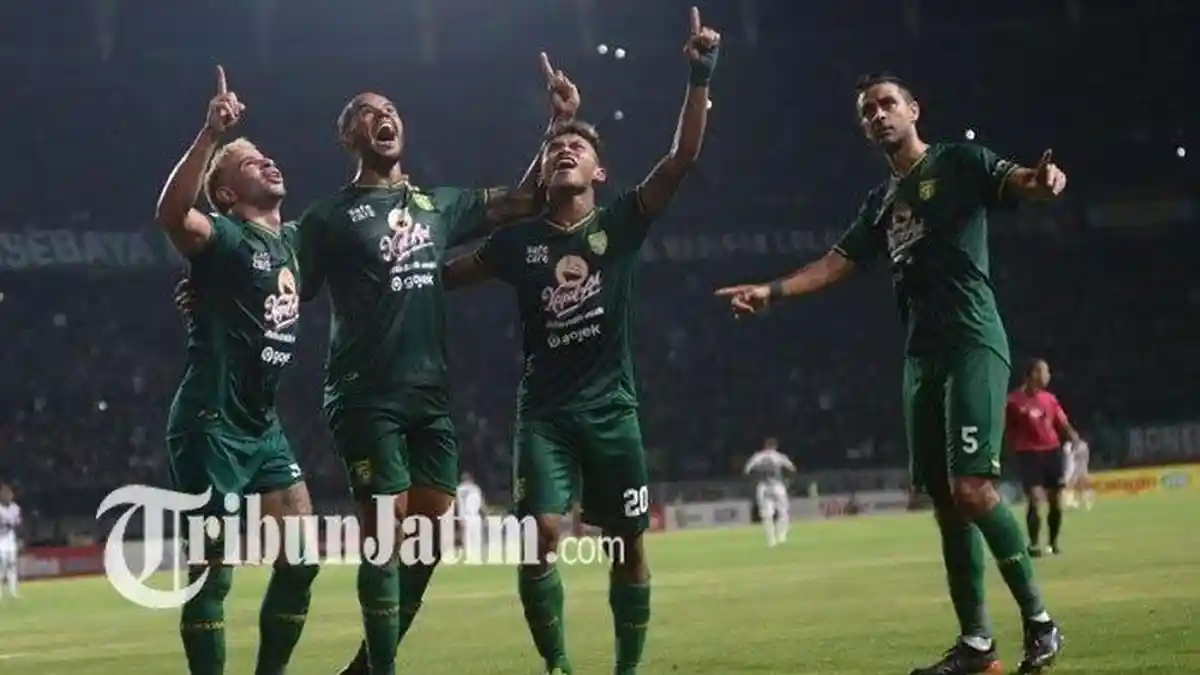 Persebaya Surabaya Undang Persis Solo Bertanding di Stadion Gelora Bung Tomo