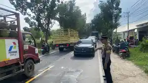 Lokasi-tabrakan-antara-sepeda-motor-vs-truk-terjadi-di-Jalan-Raya-Desa-Taddan-Sampang.jpg