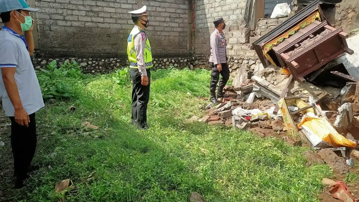 Sebanyak 13 Rumah Tergenang Air & Dua Pelinggih Ambruk di Kelurahan Gilimanuk 