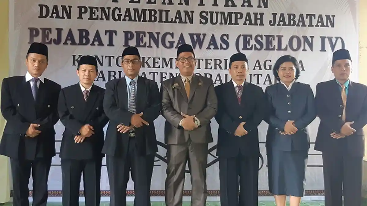Kepala Kementerian Agama Toraja Utara Lantik Pejabat Eselon IV Dimutasi