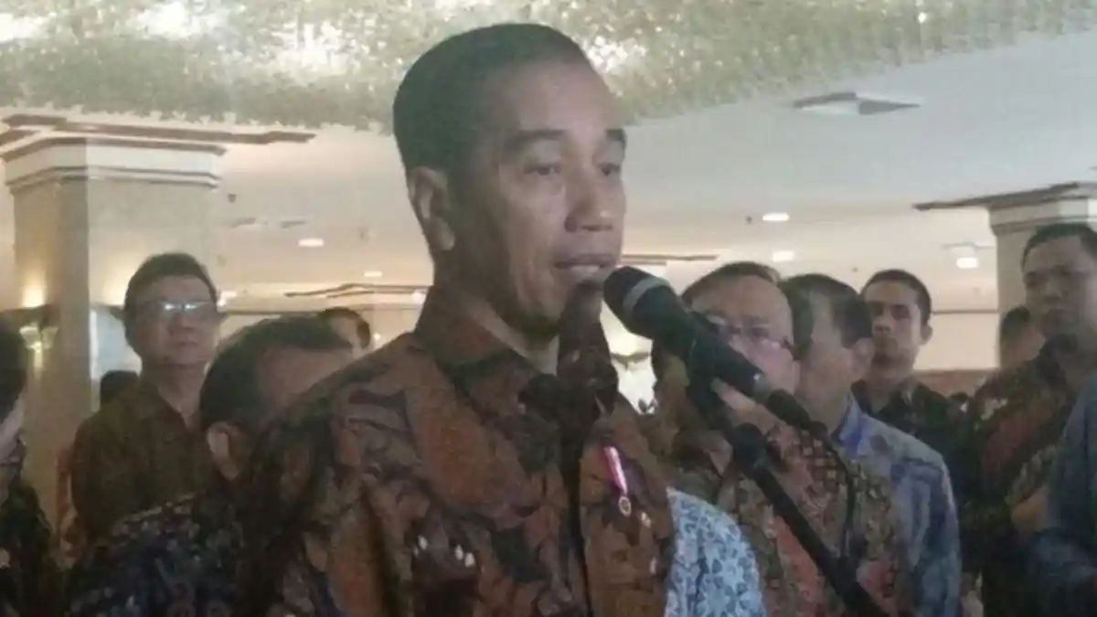 Rupiah Dekati Rp 14.000 per Dollar AS, Jokowi Tak Khawatir, Begini Penjelasannya