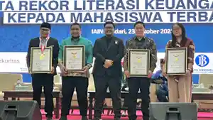 IAIN-Kendari-Raih-Dua-Rekor-MURI-Literasi-Keuangan-dan-Penciptaan-Investor-Syariah-Terbanyak.jpg