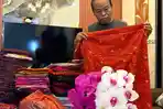 BRI-memperkuat-pembiayaan-usaha-pertenunan-milik-I-Wayan-Bagiarta.jpg