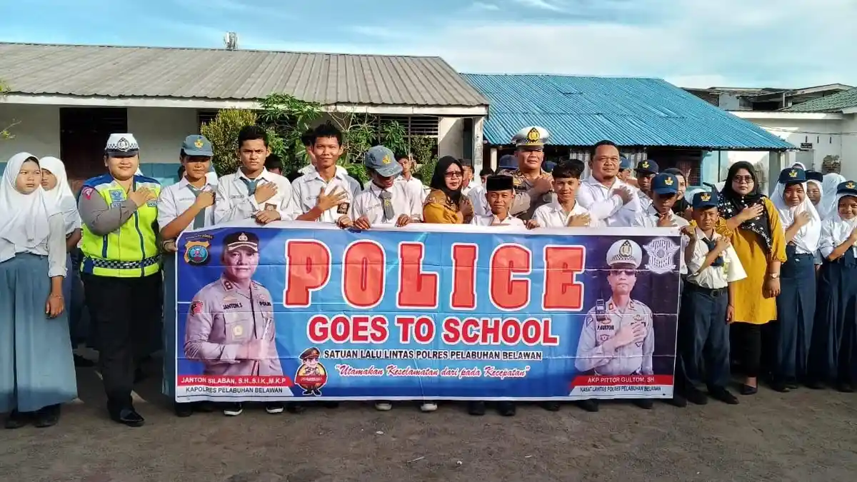 Satlantas Polres Pelabuhan Belawan Gelar Police Goes to School di SMP dan SMA Swasta Nurani