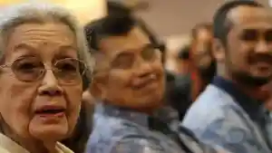 Potret-Istri-mantan-Kapolri-Hoegeng-Iman-Santoso.jpg