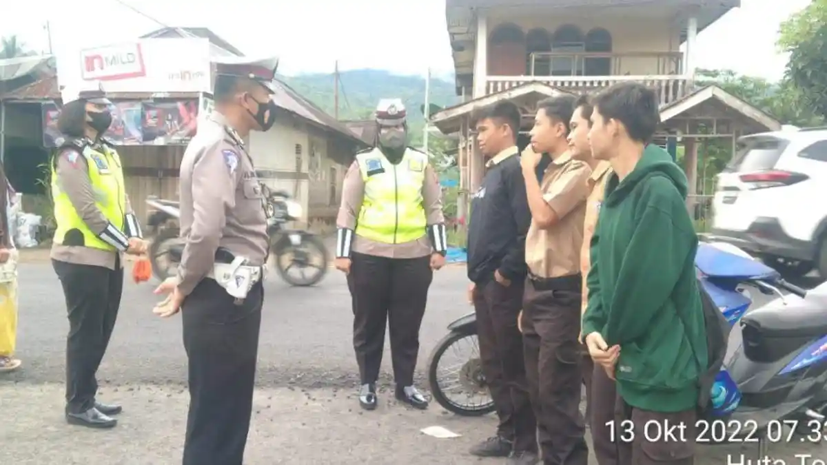 Satlantas Polres Tapsel Beri Efek Jera ke Pengendara yang Masih Pelajar