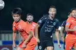 Laga-Arema-FC-vs-Borneo-FC-di-laga-lanjutan-kompetisi-Liga-1-2023.jpg