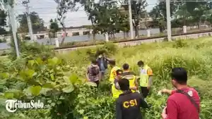 Pensiunan-pns-ditemukan-tewas-di-dekat-rel-kereta-api.jpg