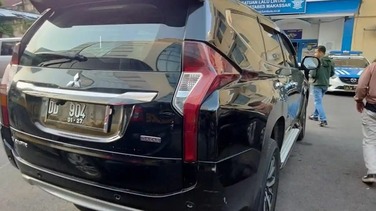 Bukan Orang Biasa, Terungkap Identitas Pengemudi Pajero Sport Ugal-ugalan hingga Tabrak Pemotor