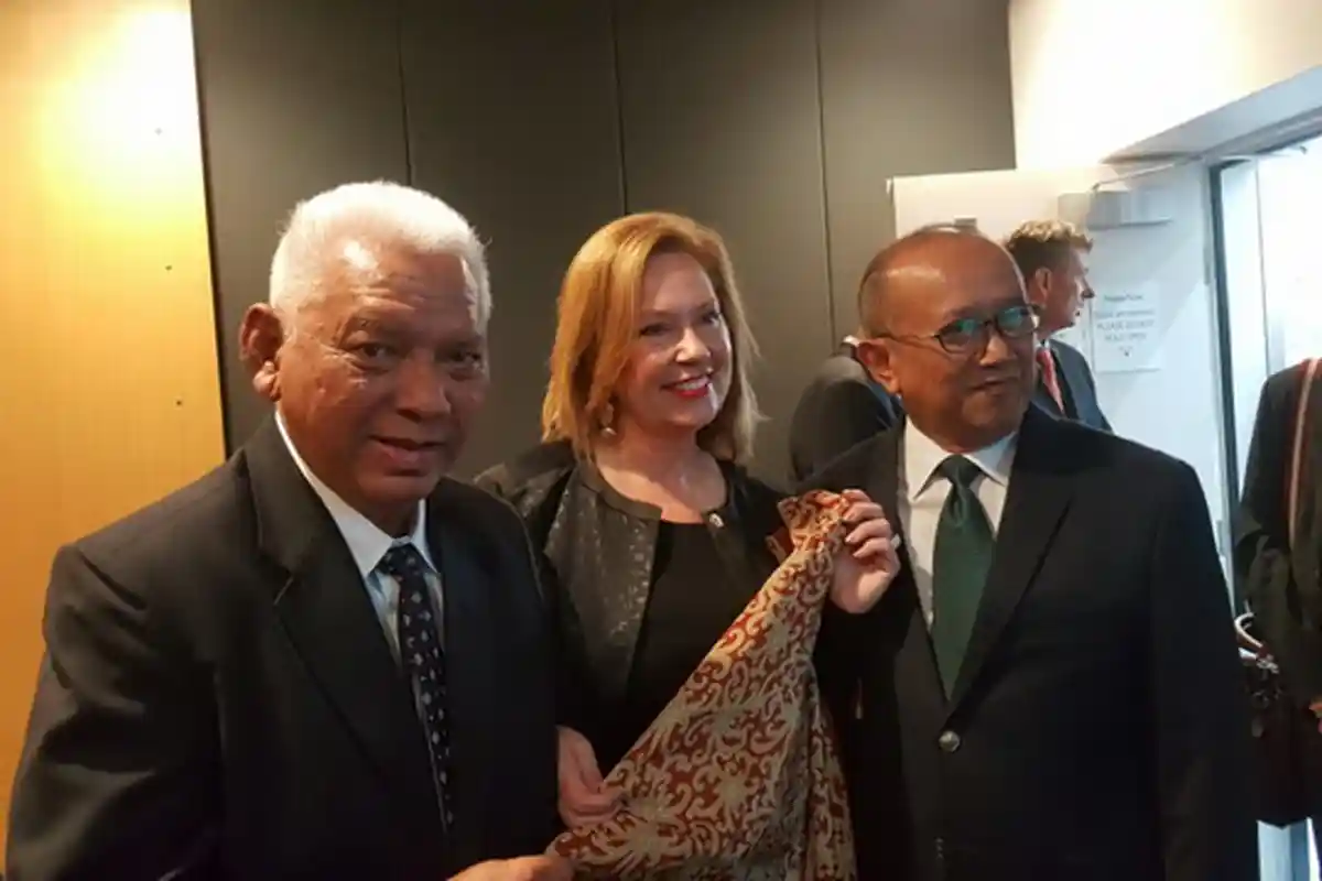 Mau ke Luar Negeri Saat Defisit APBD, Gubernur Disebut Piawai Susun Materi Stand up Comedy