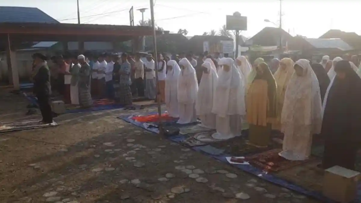 Shalat Idul Adha 2023 Warga Muhammadiyah Tebing Gerinting OI, Khatib: Momen Menata Diri dari Hati