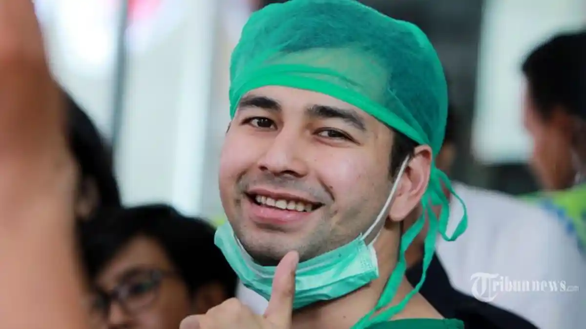 SULTAN! Girang dapat Durian dari Ucok Baba, Raffi Ahmad Bayar Pakai Mobil