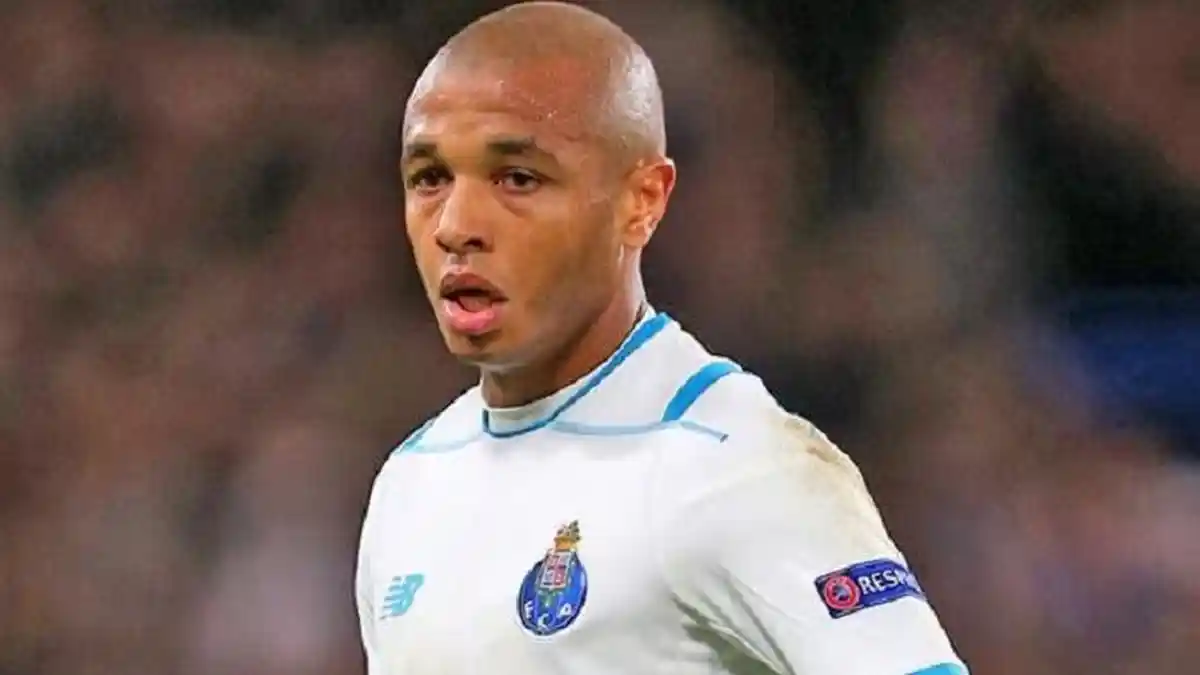 Liverpool Siap Jadikan Yacine Brahimi Sebagai Pemain Termahal Klub