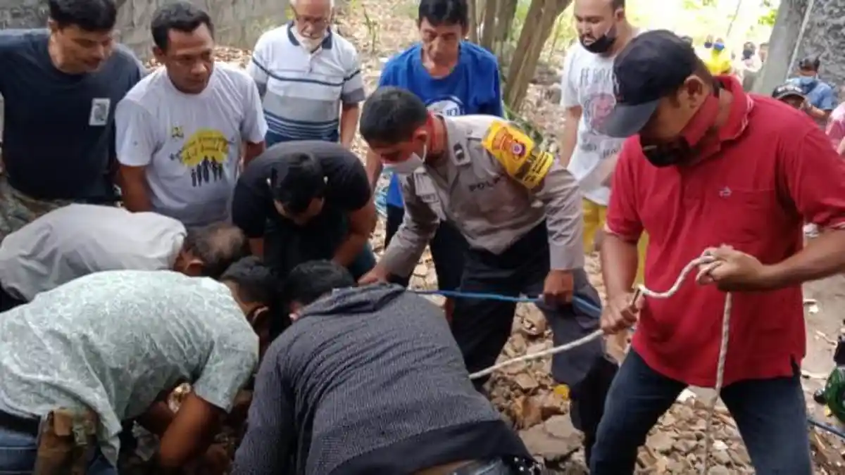 Dua Jam Bertahan di Dalam Sumur Sedalam 14 Meter, Suharto Selamat Berkat Sandal Jepit