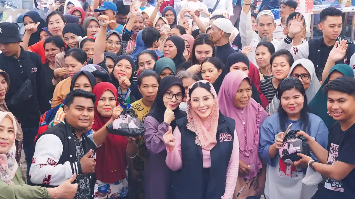 Maju Pilkada Palembang 2024 Fitrianti Agustinda-Nandriani Prioritaskan Program 'Jenguk Wong Bunting'