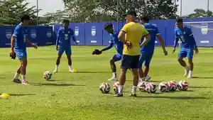 persibkembaliberlatihtihtihtih.jpg