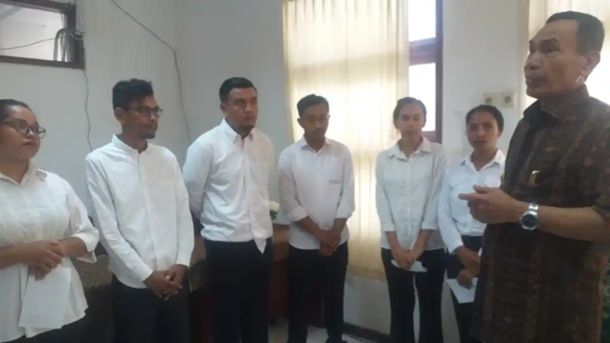 Bupati Ende, Drs Djafar Achmad: Saya Tidak Bisa Bantu Peserta CPNS