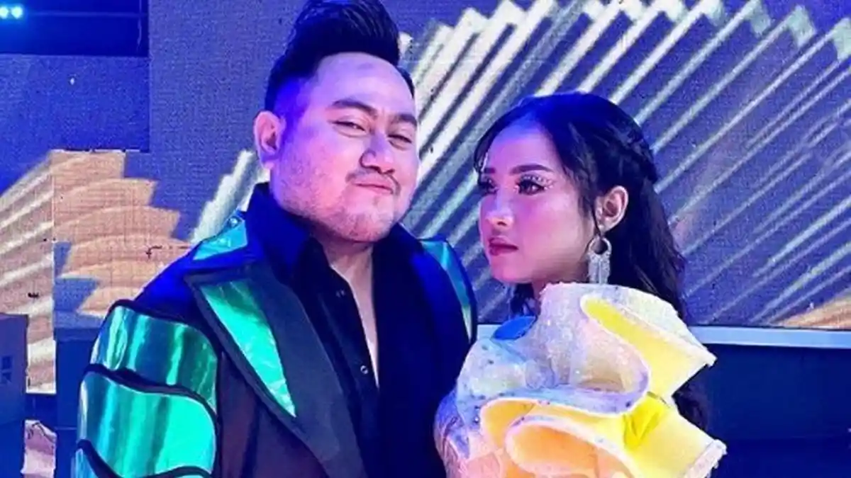 Berusia 15 Tahun Lebih Muda, Penyanyi Dangdut Nassar Akui Serius Jalin Asmara, Ini Sosoknya