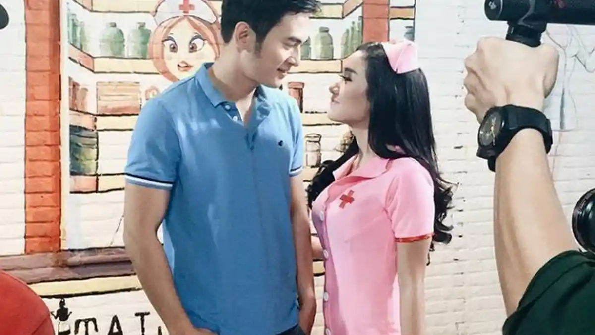 Cita Citata Diserang Netizen karena Pakai Pakaian Perawat Sexy