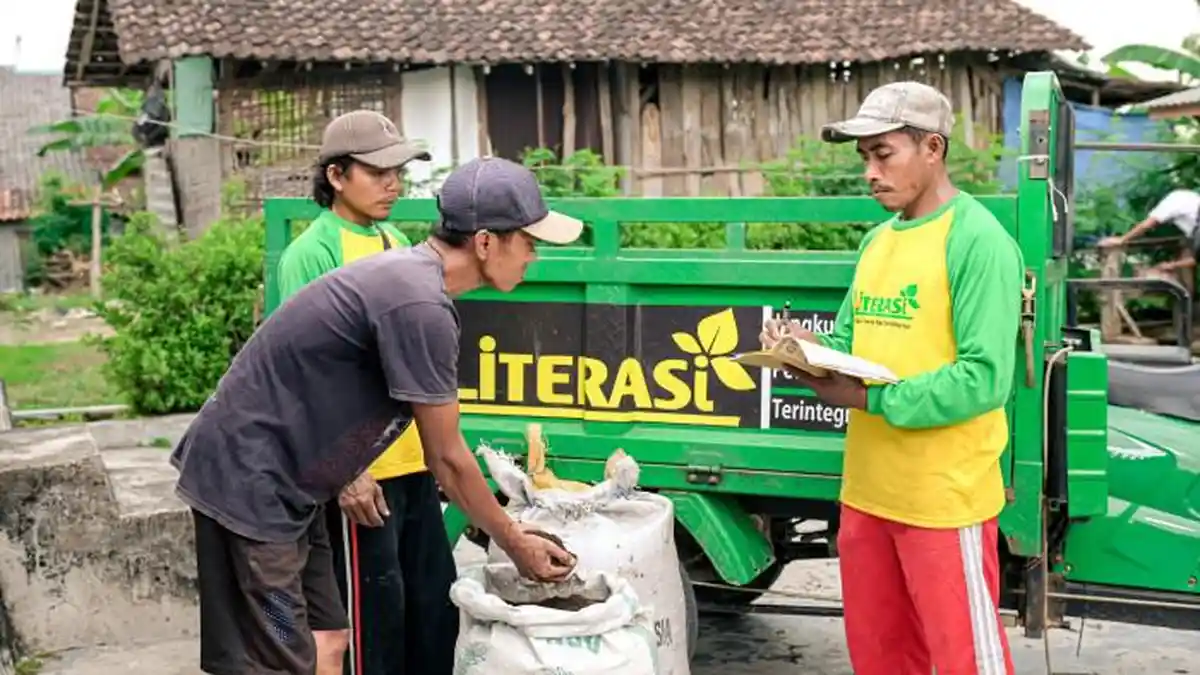 Petrokimia Gresik Sukses Dorong Tranformasi Lingkungan Peternakan Sapi Terintegrasi Jadi P4S