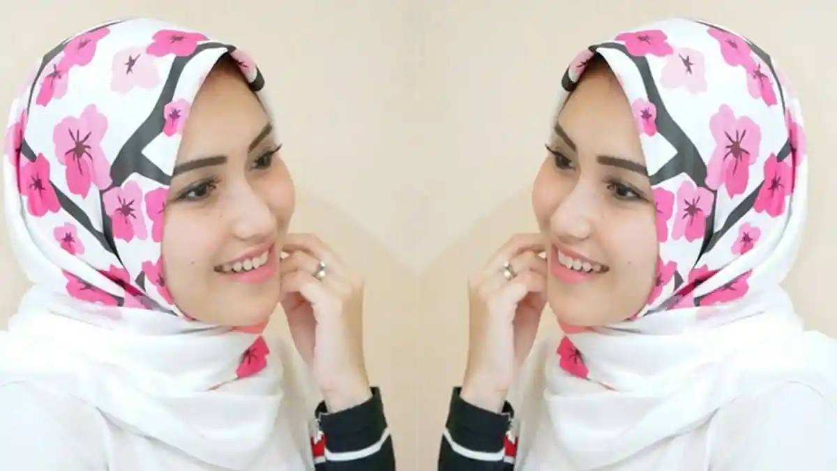 2 Outer Ayu Ting Ting Ini Bisa Dipadukan dengan Style Kalian saat Lebaran Nanti, Terlihat Feminin!