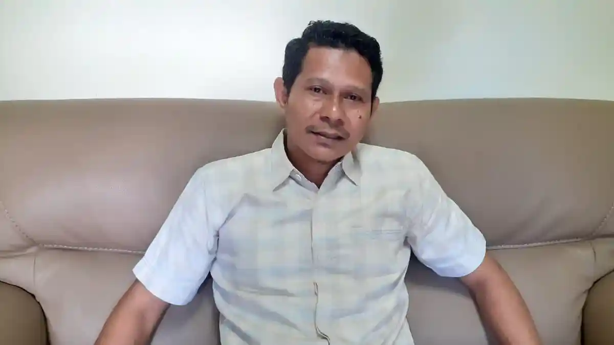 Jalan Rusak di Amalatu Bikin Warga Resah, Andi Rahman; Kemungkinan Diperbaiki 2023