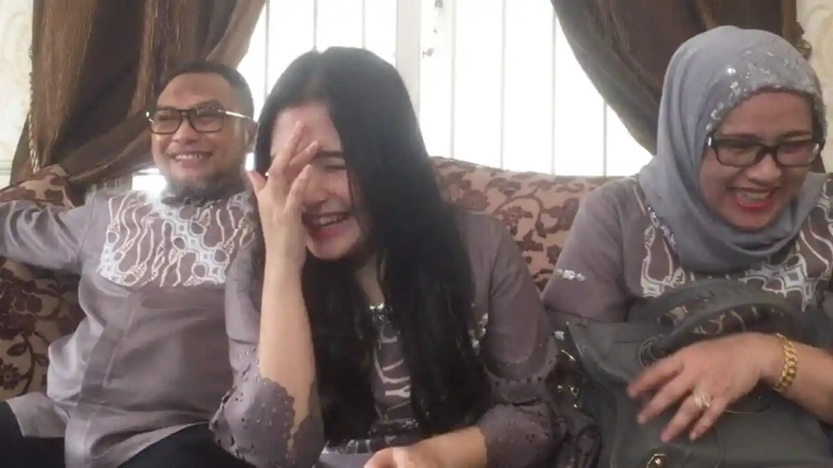 Diet Ketat dan Olahraga Berat Antar Prilly ke Rumah Sakit