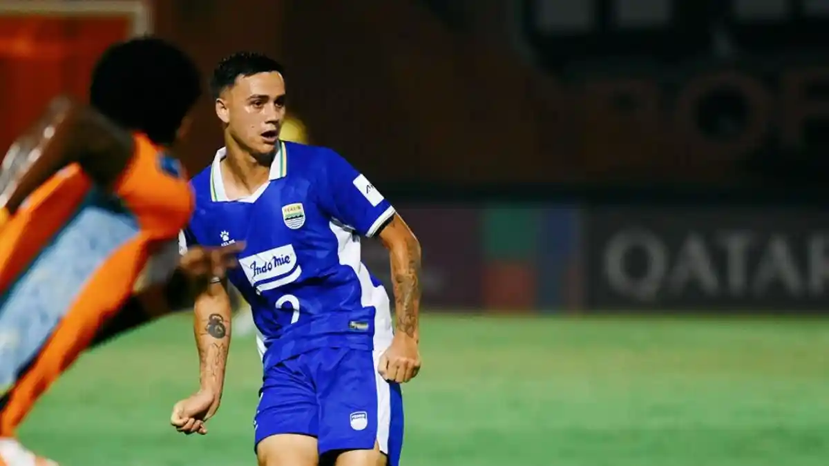 1 Mantan Target Utama Persib Bandung Bikin Teja Blunder: Pernah jadi Kandidat Pengganti Nick Kuipers