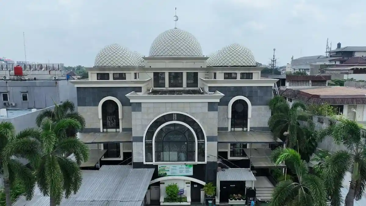 Jejak Spiritual, Budaya dan Cinta di Masjid Raya Fatimah Surakarta, Saksi Janji Pengantin