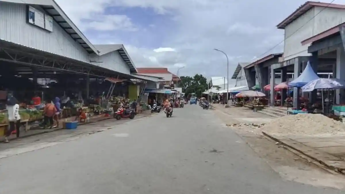 Usai Penertiban Pasar Langgur, Pedagang Ngaku Omsetnya Turun Drastis