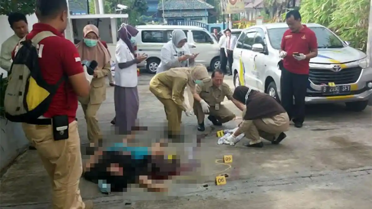 Ibu Lempar Balitanya dari Hotel Lantai 11 Kemudian Menyusul dan Keduanya . . .