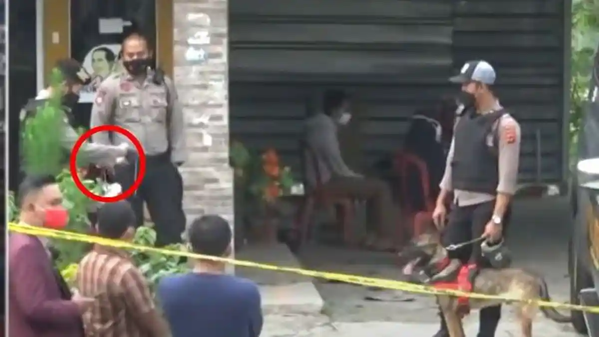Fakta Sepatu Putih yang Ditemukan di TKP Pembunuhan Ibu dan Anak, Yosef Ungkap Pemiliknya