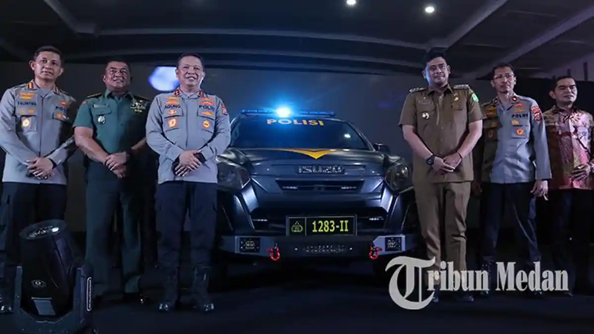 Berita Foto: Polda Sumut Meluncurkan Mobil Patroli Dengan Fitur Berteknologi Mutakhir dan Modern. - 24072023_LAUNCHING_MOBIL_PATROLI_DANIL_SIREGARjpg.jpg