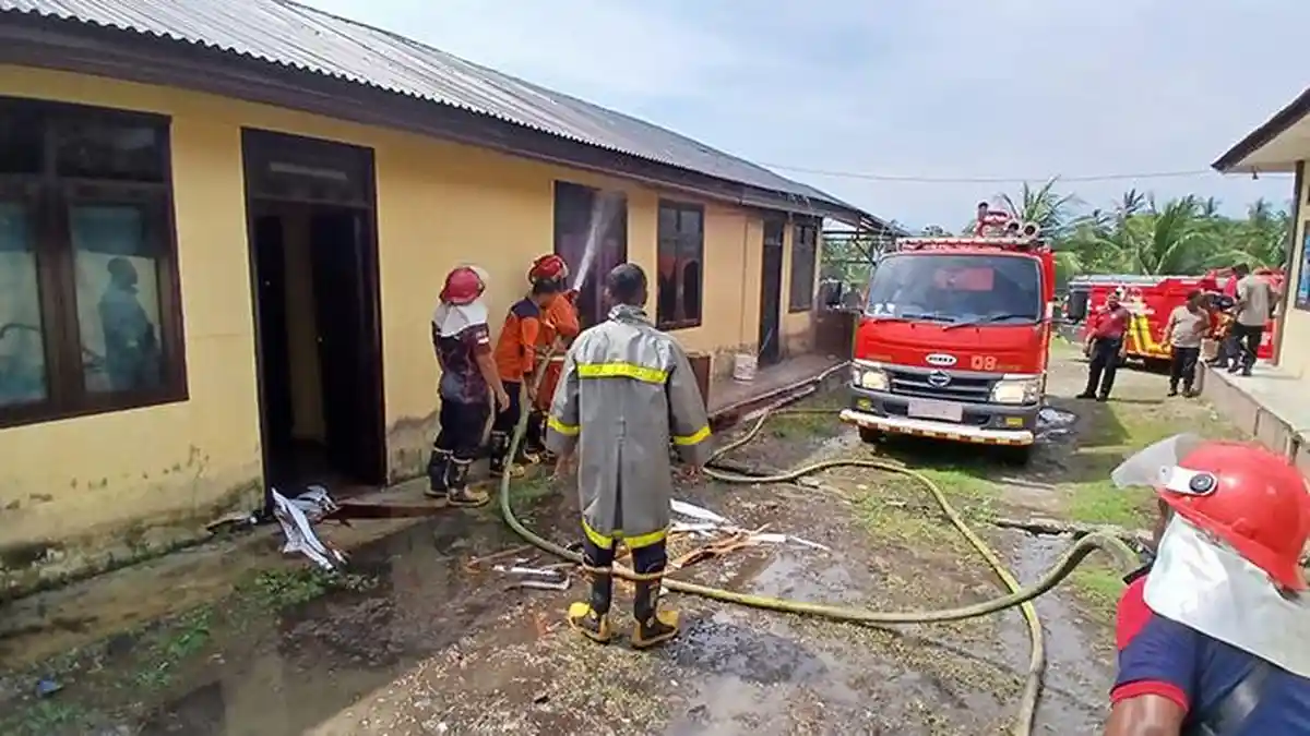 Usai Apel Mendadak Bangunan di Dekat Polsek Pandrah Terbakar, Begini Kronologisnya