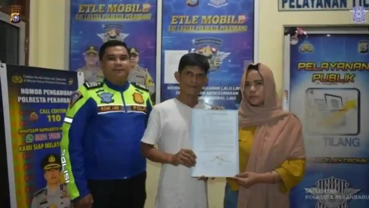 Pengemudi Mobil yang Diduga Mabuk dan Pengendara Motor yang Diserempet Berakhir Damai